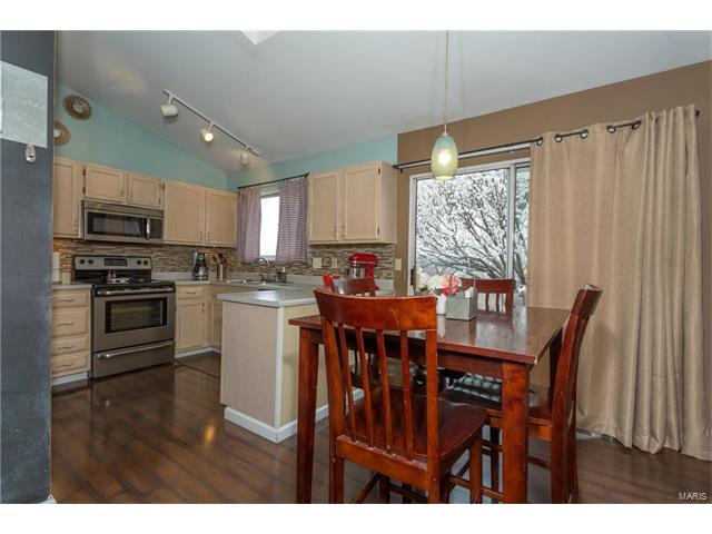 23 Jacqueline Cir, O'fallon, MO 63368 photo 10