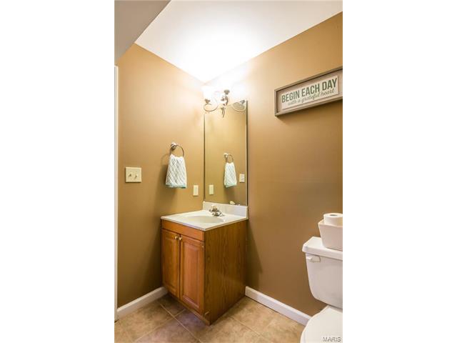 23 Jacqueline Cir, O'fallon, MO 63368 photo 22