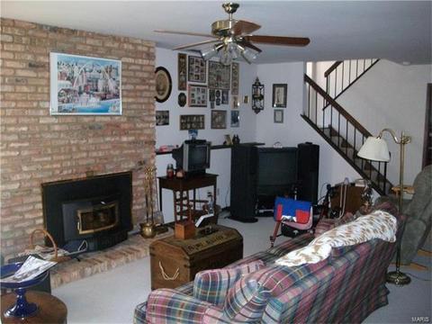 1558 Autumn Leaf Dr, Ballwin, MO 63021 photo 5