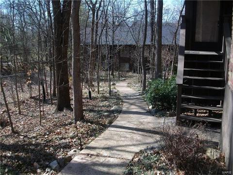 1558 Autumn Leaf Dr, Ballwin, MO 63021 photo 2