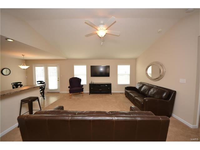 722 Phoenix Way, O'fallon, MO 63368 photo 2