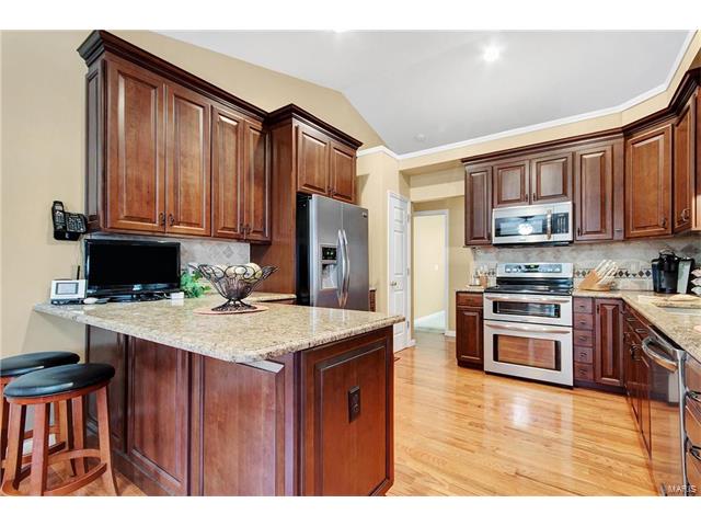 1315 Josh Dr, St Peters, MO 63366 photo 8
