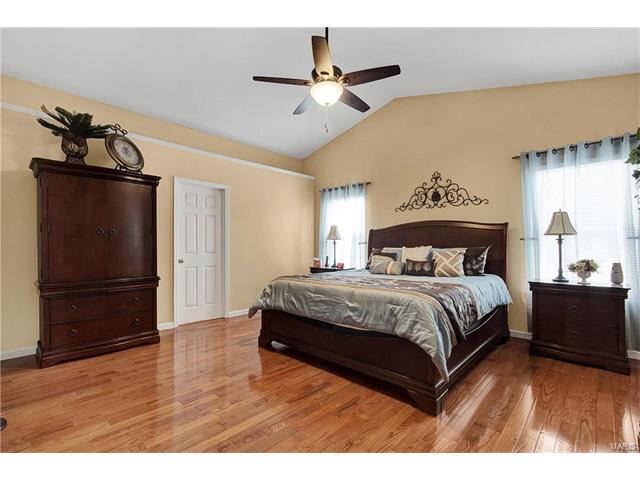 1315 Josh Dr, St Peters, MO 63366 photo 14