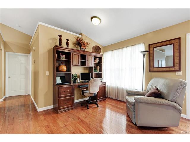 1315 Josh Dr, St Peters, MO 63366 photo 6