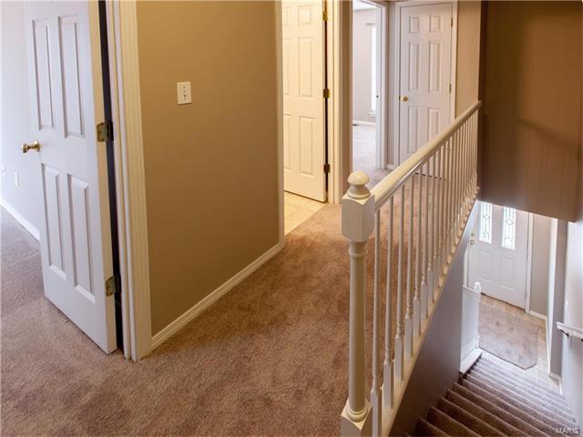 305 Heritage Commons Cir, O'fallon, MO 63368 photo 7
