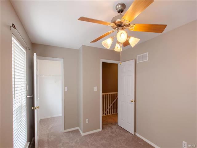 305 Heritage Commons Cir, O'fallon, MO 63368 photo 11
