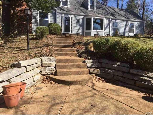 8 Fielding Rd, Saint Louis, MO 63124 photo 4