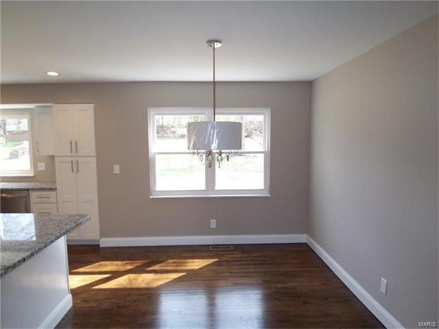612 Burwick Ter, Ballwin, MO 63021 photo 6