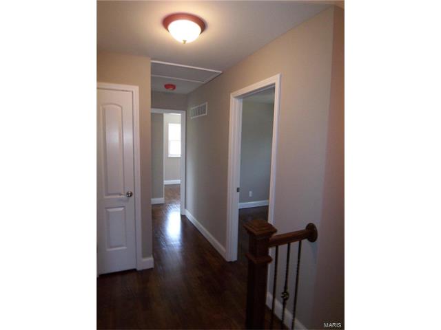 612 Burwick Ter, Ballwin, MO 63021 photo 23