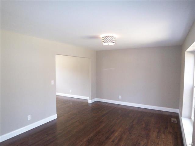 612 Burwick Ter, Ballwin, MO 63021 photo 5