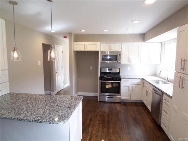 612 Burwick Ter, Ballwin, MO 63021 photo 11