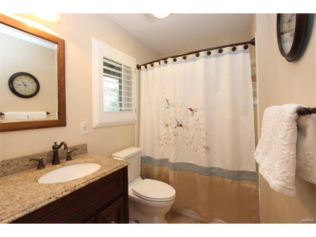1578 Autumn Leaf Dr, Ballwin, MO 63021 photo 20