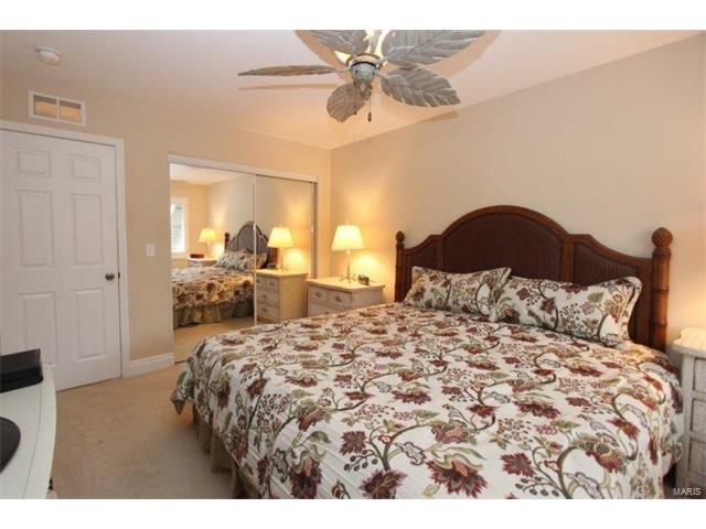 1578 Autumn Leaf Dr, Ballwin, MO 63021 photo 14