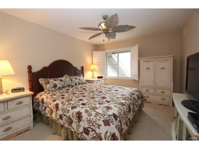 1578 Autumn Leaf Dr, Ballwin, MO 63021 photo 13