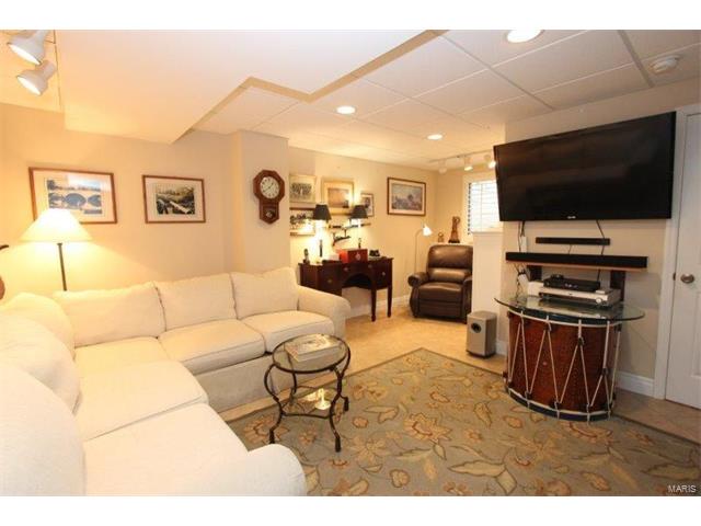 1578 Autumn Leaf Dr, Ballwin, MO 63021 photo 22