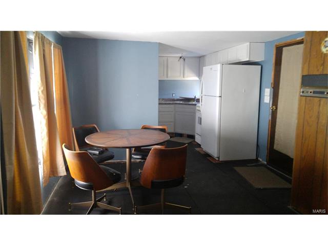 33 Elmtree Dr, O'fallon, MO 63366 photo 5