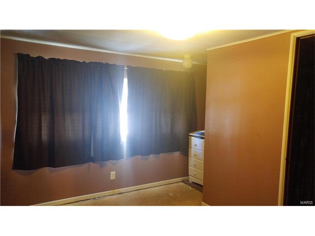 33 Elmtree Dr, O'fallon, MO 63366 photo 9