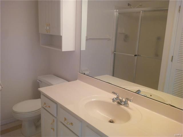 1642 Whispering Crk #A, Ballwin, MO 63021 photo 22