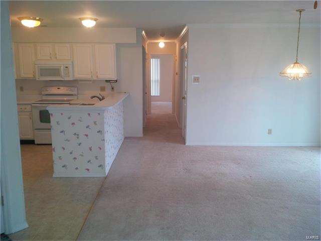 1642 Whispering Crk #A, Ballwin, MO 63021 photo 15