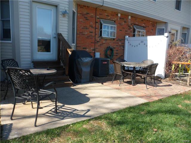 1364 Deerfield Estates Dr, O'fallon, MO 63366 photo 11