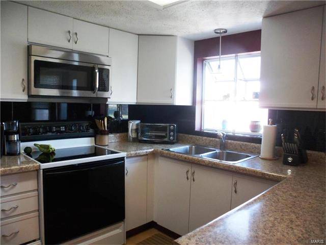 1364 Deerfield Estates Dr, O'fallon, MO 63366 photo 7