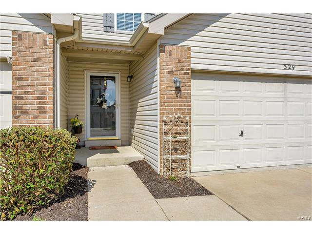 329 Wild Oak Dr, O'fallon, MO 63368 photo 3