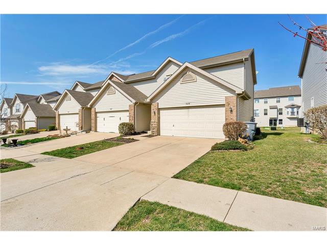 329 Wild Oak Dr, O'fallon, MO 63368 photo 2