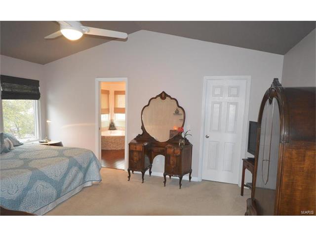 624 Canary Estates Dr, Ballwin, MO 63021 photo 28