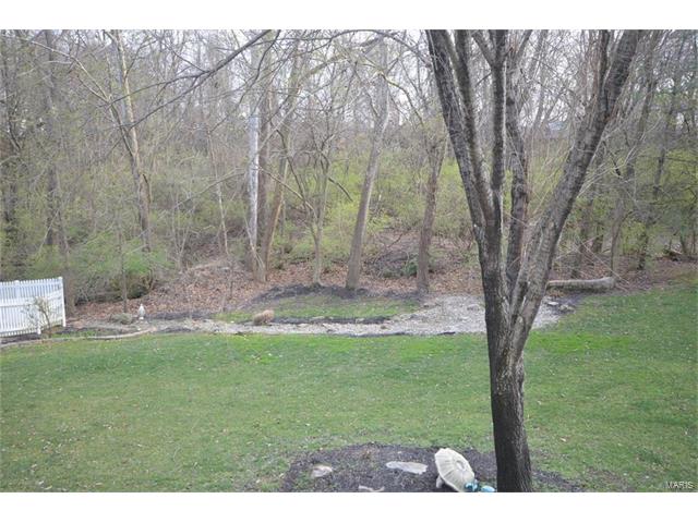 624 Canary Estates Dr, Ballwin, MO 63021 photo 5