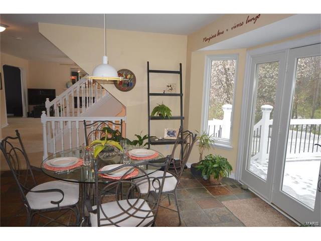 624 Canary Estates Dr, Ballwin, MO 63021 photo 10