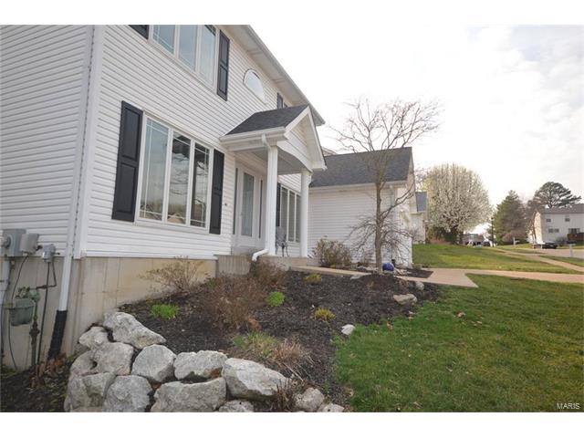 624 Canary Estates Dr, Ballwin, MO 63021 photo 35