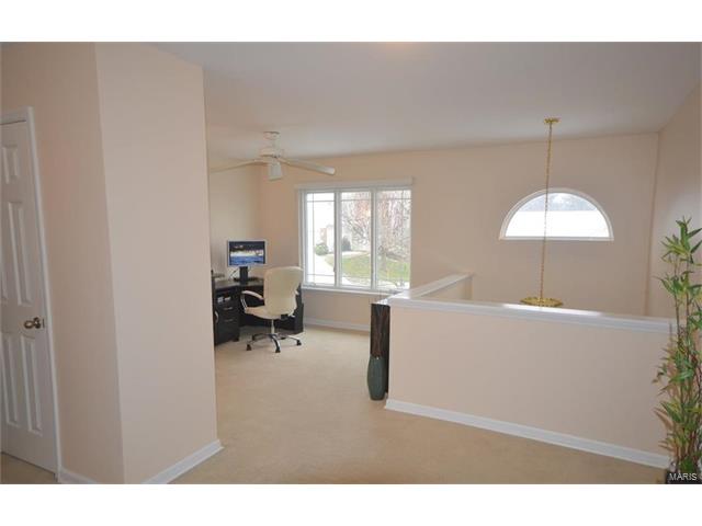 624 Canary Estates Dr, Ballwin, MO 63021 photo 27