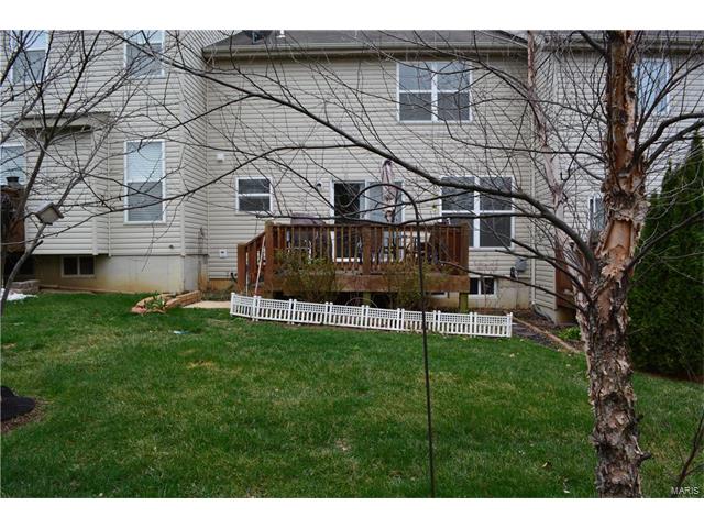 215 Shady Rock Ln, O'fallon, MO 63368 photo 24