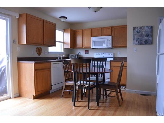 215 Shady Rock Ln, O'fallon, MO 63368 photo 7