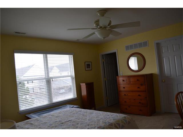 215 Shady Rock Ln, O'fallon, MO 63368 photo 13