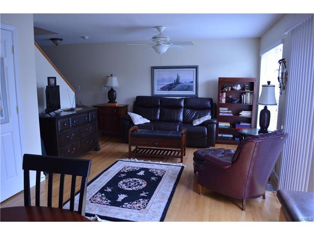 215 Shady Rock Ln, O'fallon, MO 63368 photo 4