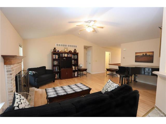 653 Hill, Eureka, MO 63025 photo 3