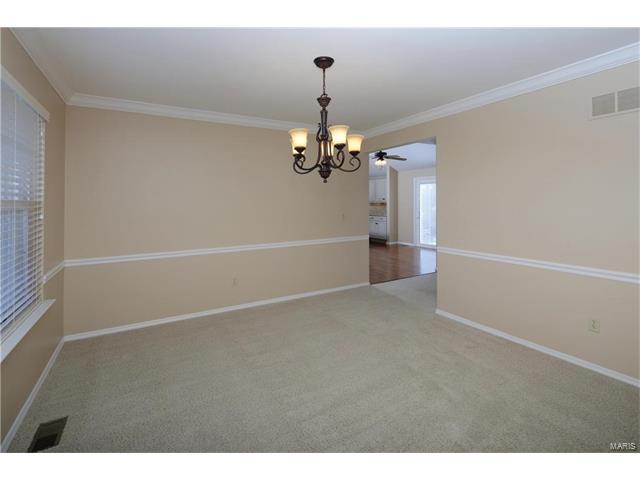 1551 Englebrook Dr, Wildwood, MO 63011 photo 24