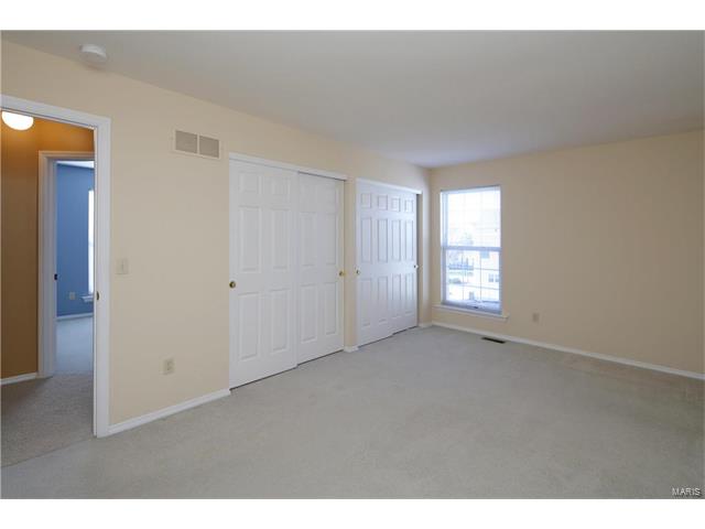 1551 Englebrook Dr, Wildwood, MO 63011 photo 17
