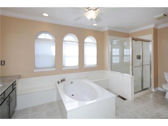 1551 Englebrook Dr, Wildwood, MO 63011 photo 23