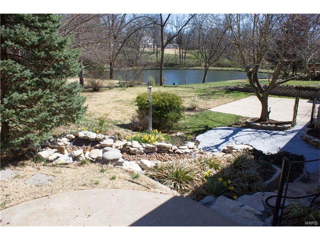 516 Kingridge Dr, Ballwin, MO 63011 photo 6