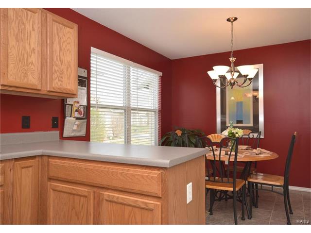216 Hawksbury, O'fallon, MO 63368 photo 8
