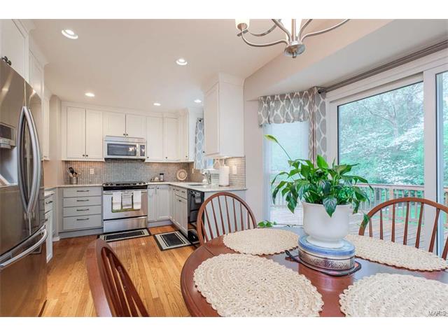 478 Oak Glen Dr, Ballwin, MO 63021 photo 6