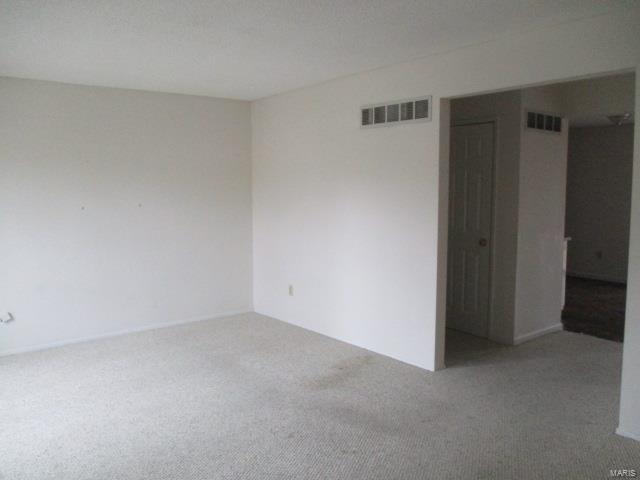 236 Carmel Woods Dr, Ellisville, MO 63021 photo 3