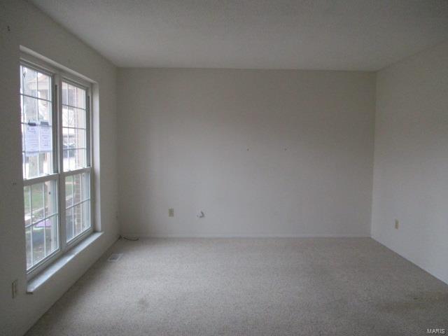 236 Carmel Woods Dr, Ellisville, MO 63021 photo 2