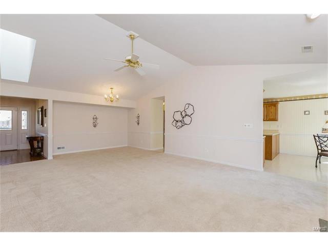 3085 Devilla Trl, Saint Charles, MO 63301 photo 5