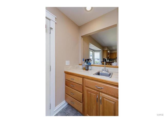 172 Spring Oaks Dr, Ballwin, MO 63011 photo 11