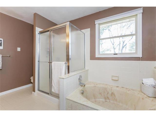 172 Spring Oaks Dr, Ballwin, MO 63011 photo 21