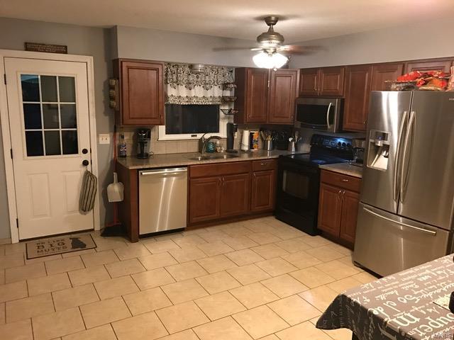 1142 Marsh Ave, Ellisville, MO 63011 photo 7