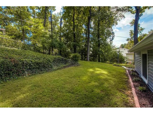 242 Ashbourne Dr, Ballwin, MO 63011 photo 28